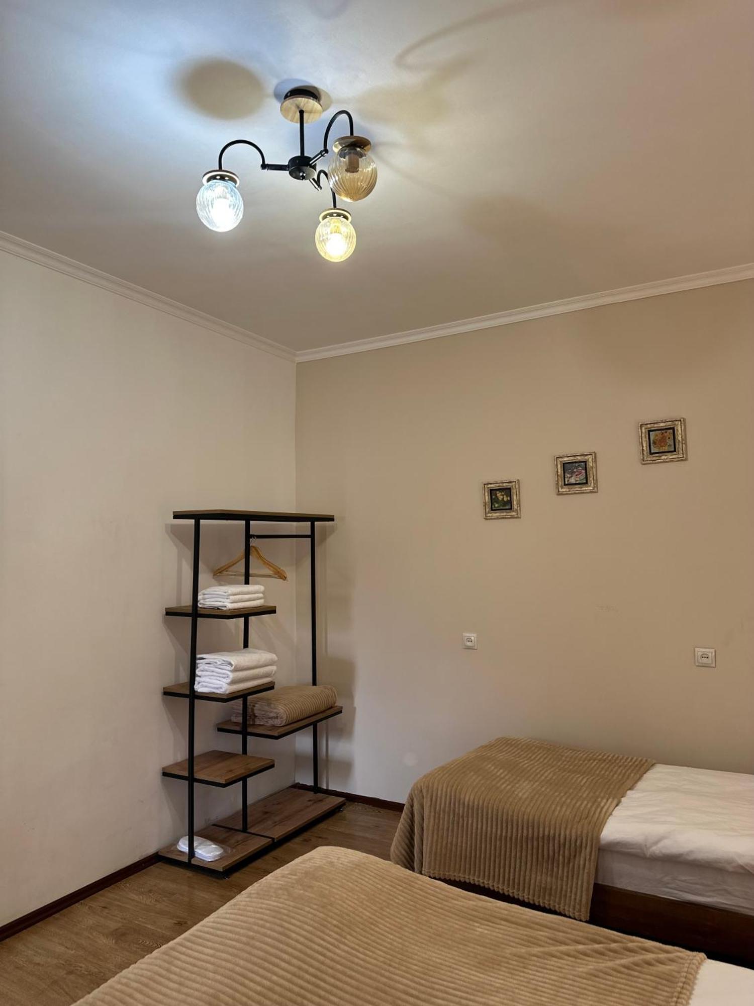 Meshia Apartment Kazbegi Exteriör bild