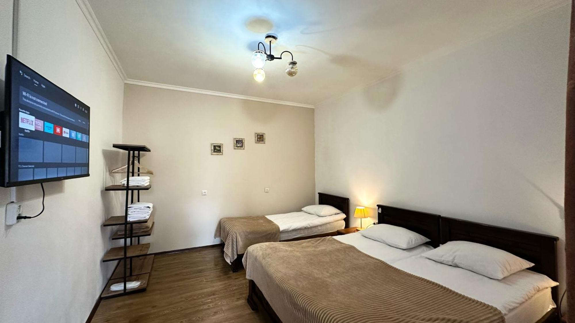 Meshia Apartment Kazbegi Exteriör bild
